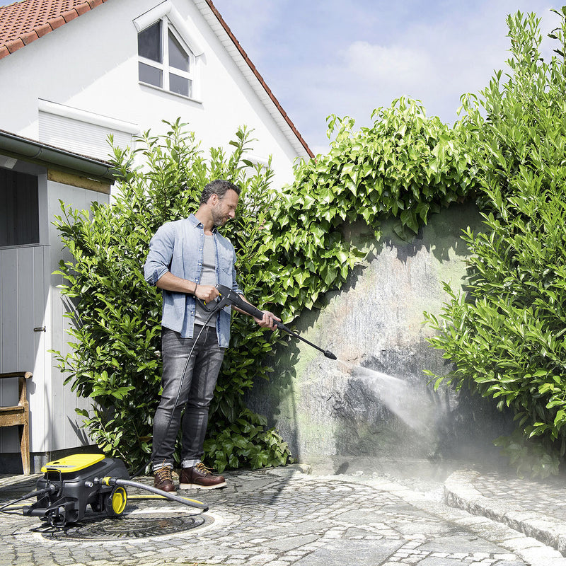 Máy xịt rửa áp lực cao Karcher K 5 Compact công suất 2100W, áp lực tối đa 145 bar