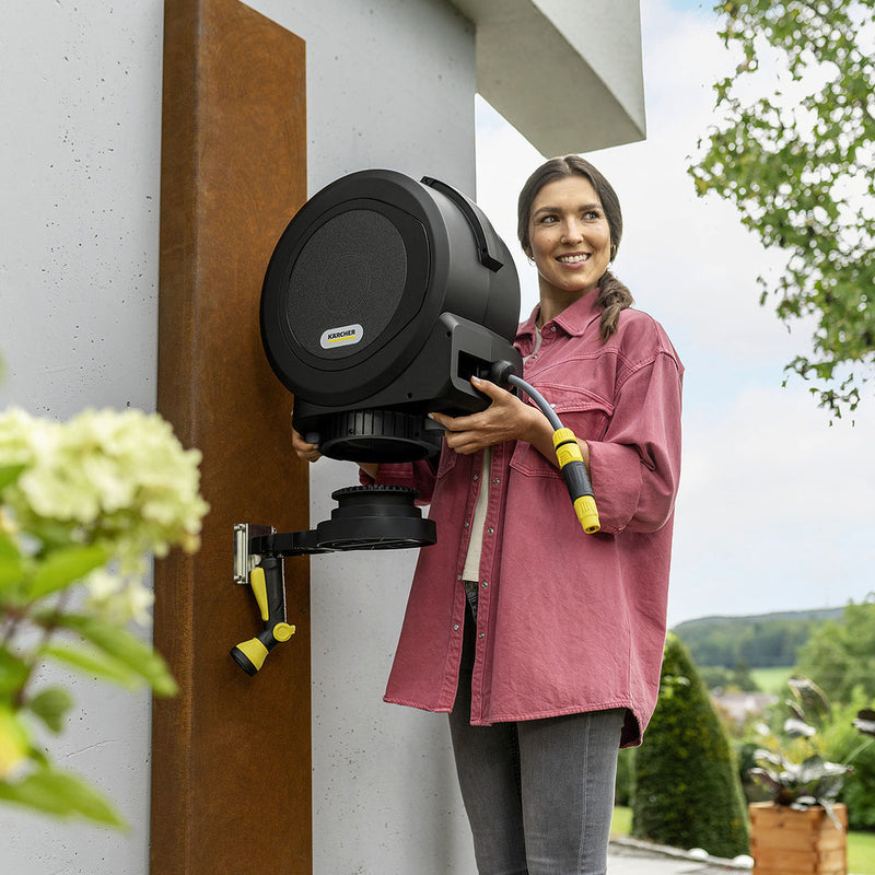 Bộ dây nước kèm hộp lưu trữ treo tường, thu dây tự động Karcher HBX 4.20 chiều dài dây 20m