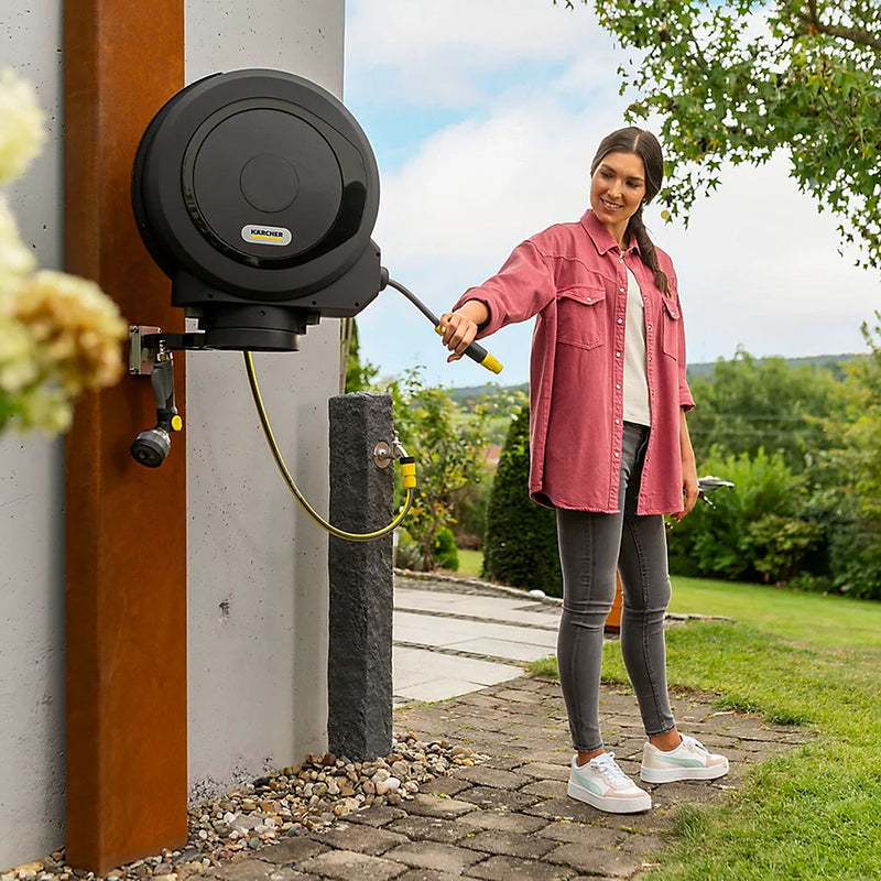 Bộ dây nước kèm hộp lưu trữ treo tường, thu dây tự động Karcher HBX 5 Automatic chiều dài dây từ 25m - 35m