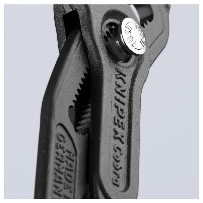 Bộ 10 kìm mỏ quạ dòng Cobra High-Tech 87 01 250, kèm giá trưng bày bằng bìa cứng KNIPEX 00 18 01 V11