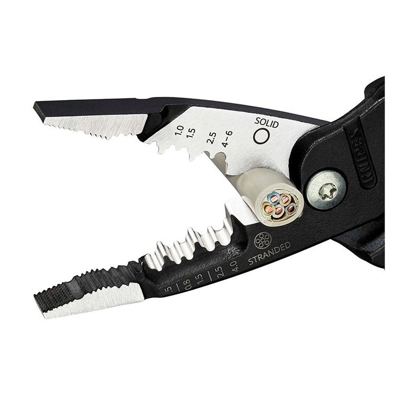 Kìm điện đa năng hệ mét KNIPEX 13 71 200 ME chiều dài 200mm, mạ đen nhám tay cầm bọc nhựa kháng dầu mở