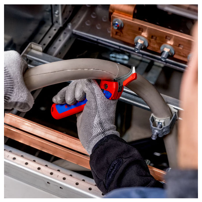 Dao rọc cáp, có trượt dẫn hướng KNIPEX 16 50 145 SB chiều dài 146mm