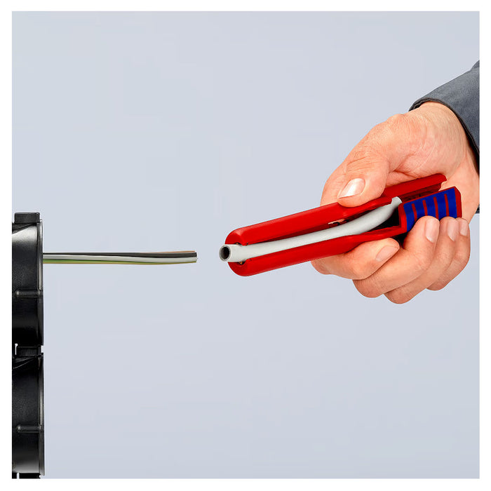 Dụng cụ tuốt dây KNIPEX 16 80 175 SB khả năng tuốt từ Ø8.0 - 13mm