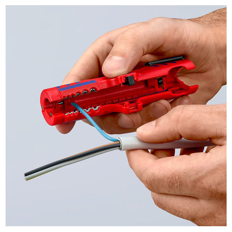 Dụng cụ tuốt dây KNIPEX 16 85 125 SB khả năng tuốt từ 0.2 - 4mm²