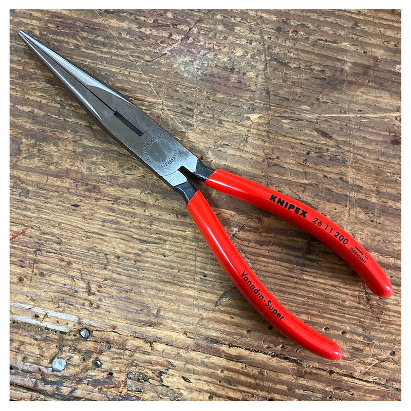 Kìm nhọn KNIPEX 26 11 200 chiều dài 200mm, mạ đen nhám tay cầm bọc nhựa kháng dầu mở