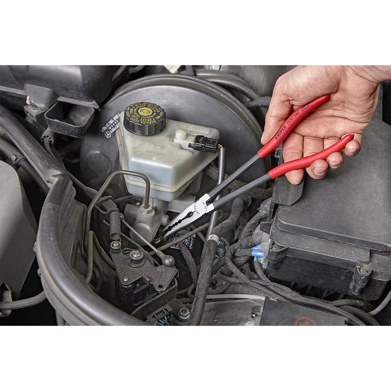 Kìm nhọn thân dài, mũi cong có các rãnh kẹp vật liệu chuyên dùng trong không gian hẹp KNIPEX 28 81 280 chiều dài 280mm, mạ đen nhám tay cầm bọc nhựa kháng dầu mở