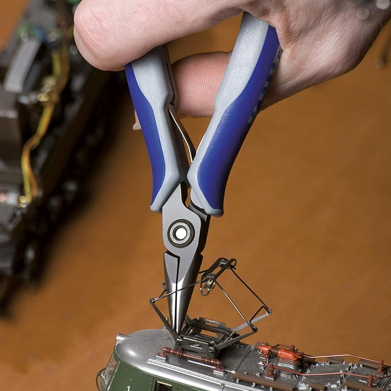 Kìm kẹp linh kiện điện tử, hàm kẹp bán nguyệt trơn KNIPEX 34 22 130 chiều dài 135mm