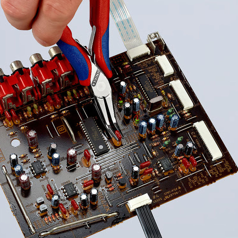 Kìm kẹp linh kiện điện tử, hàm kẹp trơn cong 45° KNIPEX 35 82 145 chiều dài 145mm