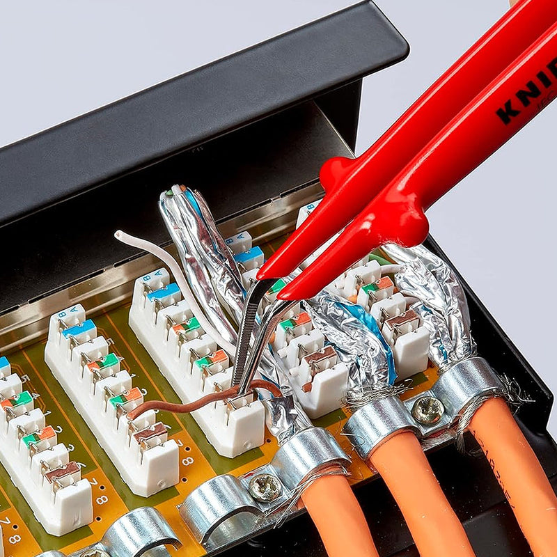 Nhíp gắp linh kiện điện tử mũi cong 30° KNIPEX 92 37 64 cách điện 1000V, chiều dài 148mm, đầu nhíp bè 1.0mm, bề mặt có răng khía