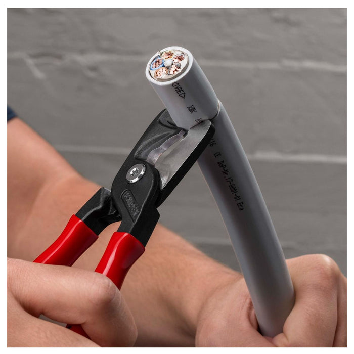 Kìm cắt cáp lưỡi kép dòng StepCut XL KNIPEX 95 11 225 chiều dài 225mm, mạ đen nhám, tay cầm bọc nhựa bóng kháng dầu mở