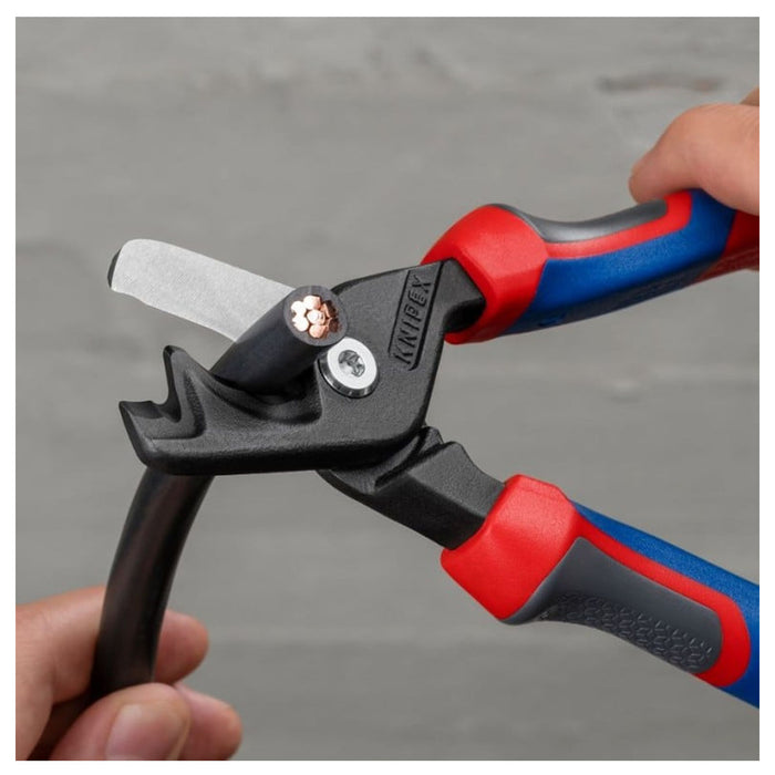 Kìm cắt cáp lưỡi kép dòng StepCut XL KNIPEX 95 12 225 chiều dài 225mm, mạ đen nhám, tay cầm bọc nhựa chống trượt