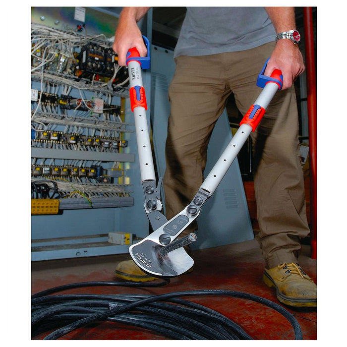 Kìm cắt cáp hạng nặng, cho cáp đồng và nhôm KNIPEX 95 32 038 chiều dài 570mm, mạ đen nhám, tay cầm bọc nhựa chống trượt