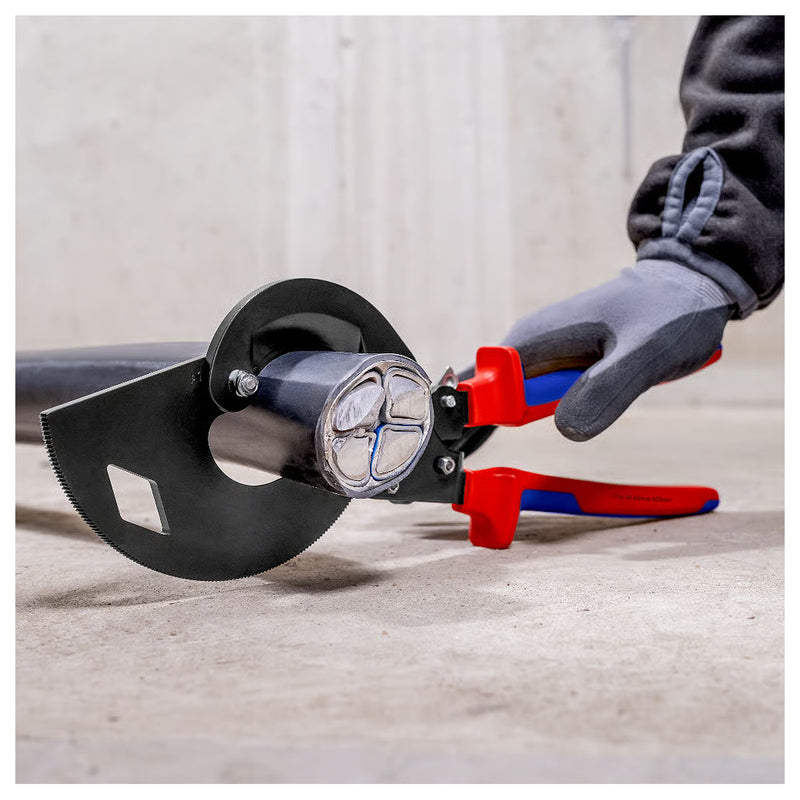 Kìm cắt cáp nhông 3 giai đoạn, cho cáp đồng và nhôm KNIPEX 95 32 320 chiều dài 320mm, mạ đen nhám, tay cầm bọc nhựa chống trượt