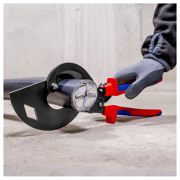 Kìm cắt cáp nhông 3 giai đoạn, cho cáp đồng và nhôm KNIPEX 95 32 320 chiều dài 320mm, mạ đen nhám, tay cầm bọc nhựa chống trượt