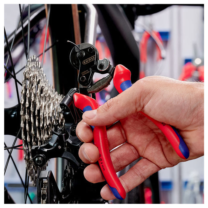 Kìm cắt cáp thép KNIPEX chiều dài 160mm, mạ đen nhám, tay cầm bọc nhựa chống trượt