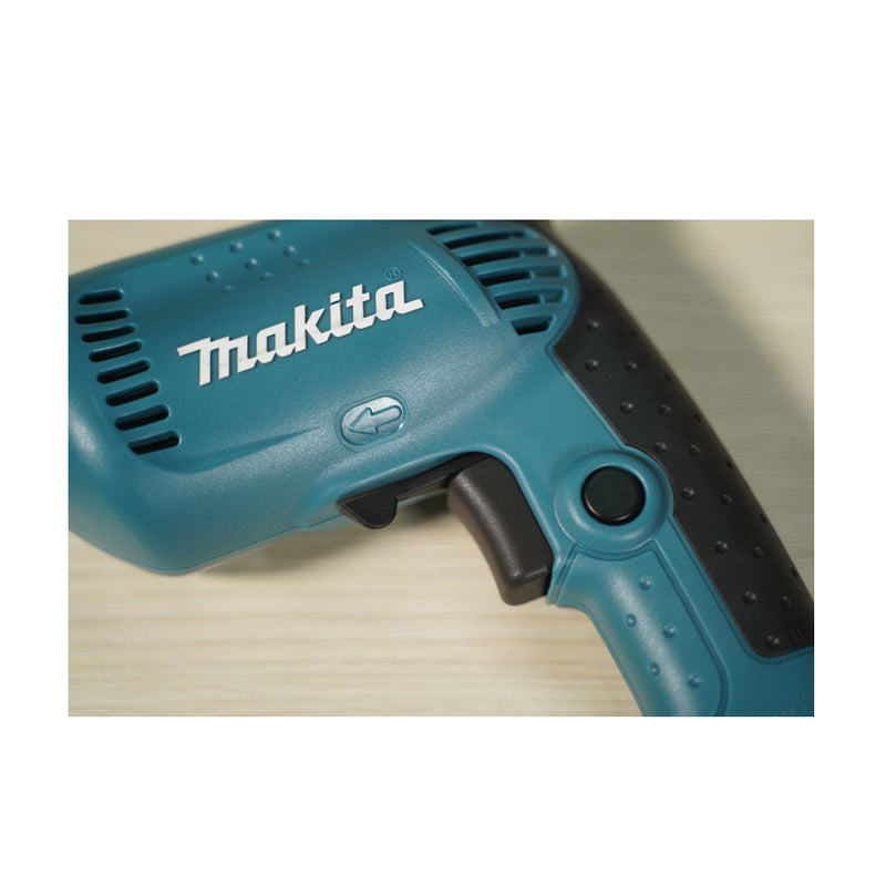 Máy khoan gỗ thép Makita 6412 công suất 450W