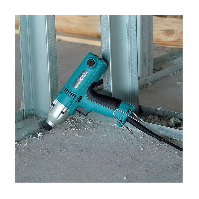 Máy vặn vít dùng điện Makita 6952, công suất 270W, đuôi lục giác 6.35mm ( 1/4 inch )