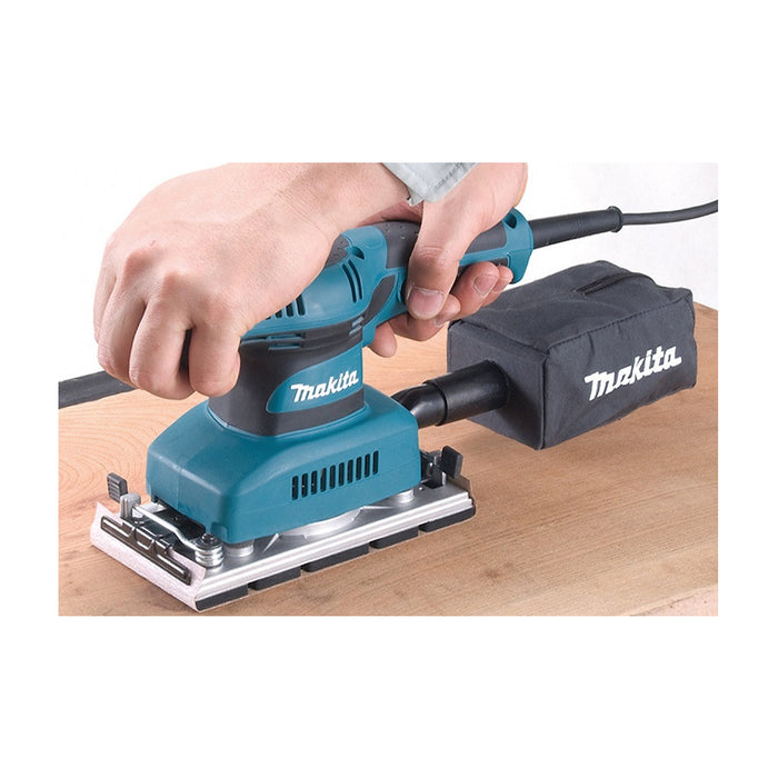 Máy chà nhám rung Makita BO3710 công suất 190W kích thước đế nhám 93 x 185mm
