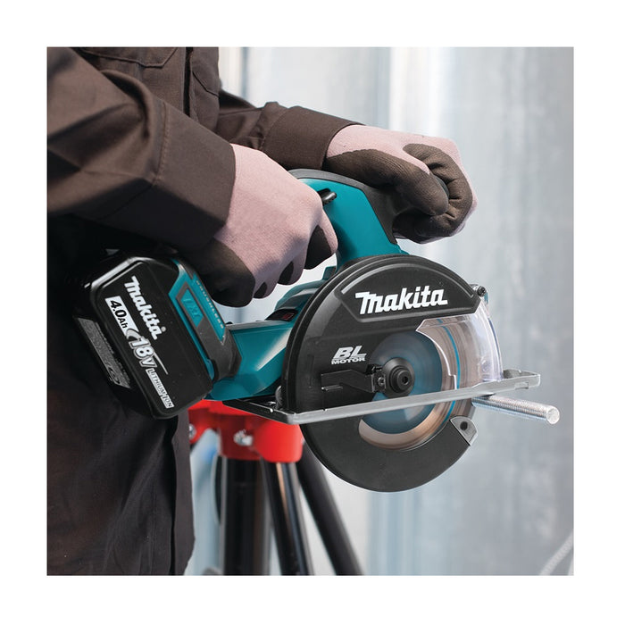 Máy cưa đĩa Makita DCS550 dùng Pin 18V LXT, đường kính lưỡi 136mm