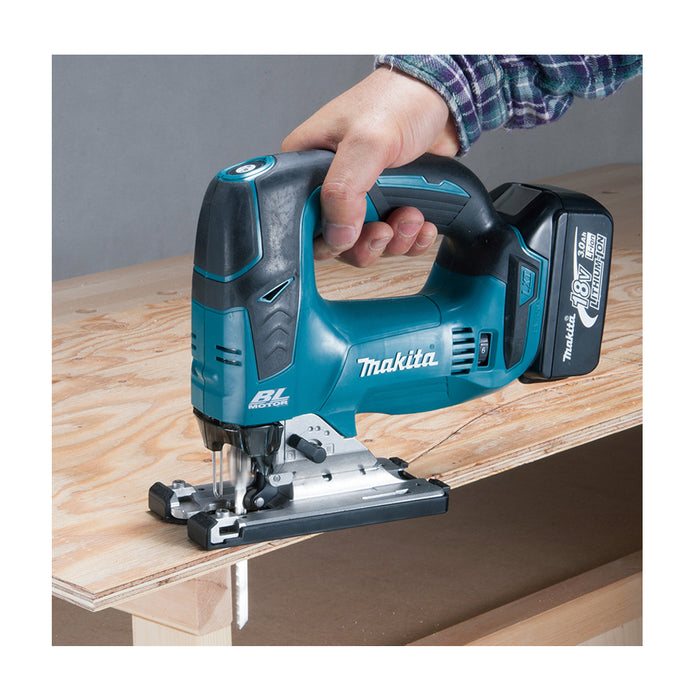 Máy cưa lọng Makita DJV182 dùng Pin 18V LXT độ xọc 26mm