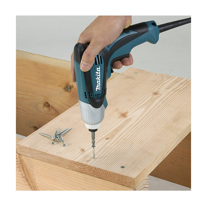 Máy vặn vít Makita TD0100 công suất 230W, đuôi lục giác 6.35mm (1/4 inch)