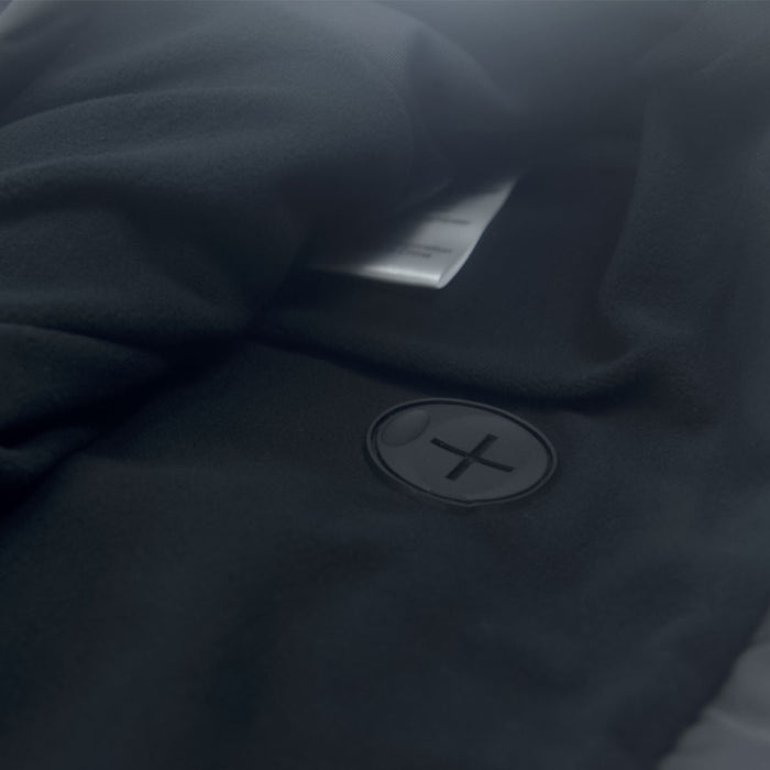 Áo khoác sưởi ấm Makita DCV202Y dùng Pin 18V LXT, 14.4V, dạng áo không tay