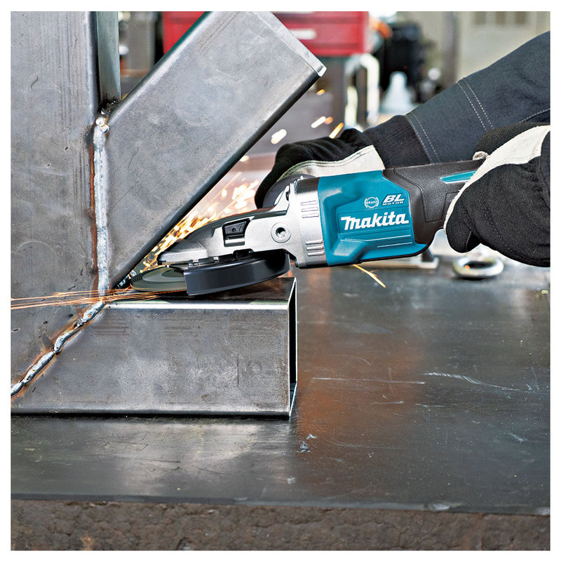 Máy mài góc đầu dẹt Makita GA056G dùng Pin 40Vmax XGT, đường kính lưỡi 125mm, công tắc bóp