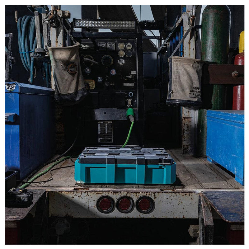 Thùng đựng đồ nghề Makita Maktrak T-90037 dung tích 18.4L