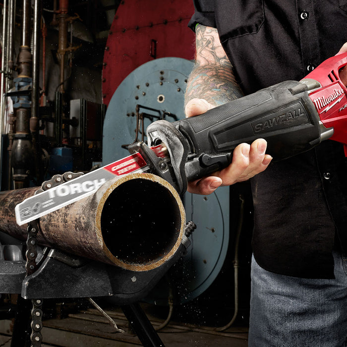 Lưỡi cưa kiếm TCT dòng The Torch Milwaukee 48-00-5202 dùng cho Inox và kim loại dày, số răng 8 TPI, chiều dài 230mm