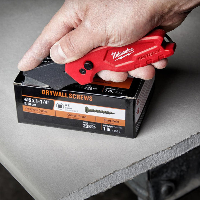 Dao rọc giấy gấp gọn dòng FASTBACK™ Milwaukee 48-22-1500