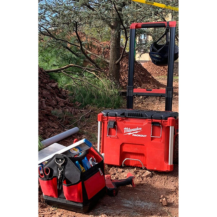 Thùng đựng đồ nghề PACKOUT Milwaukee 48-22-8426 loại có bánh xe và tay nắm kéo