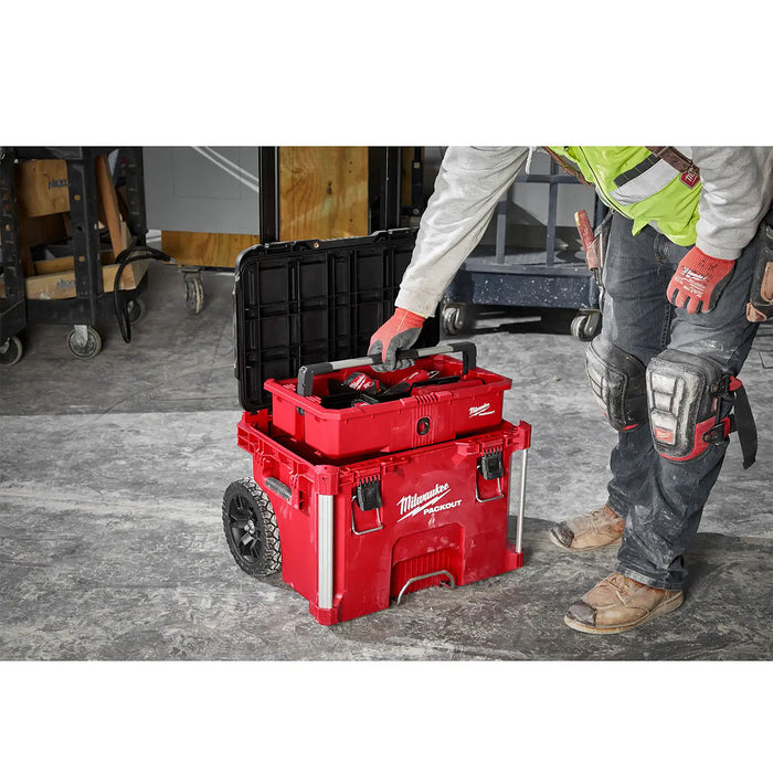 Thùng đựng đồ nghề PACKOUT Milwaukee 48-22-8427 loại có bánh xe và tay nắm kéo