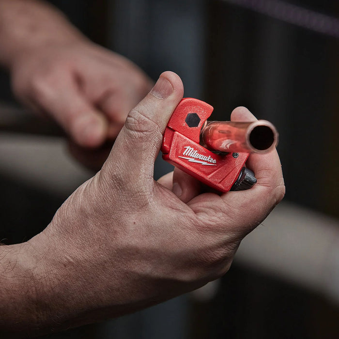 Dao cắt ống đồng mini Milwaukee 48-22-9258 khả năng cắt ống tối đa 22mm