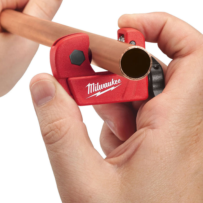 Dao cắt ống đồng mini Milwaukee 48-22-9258 khả năng cắt ống tối đa 22mm