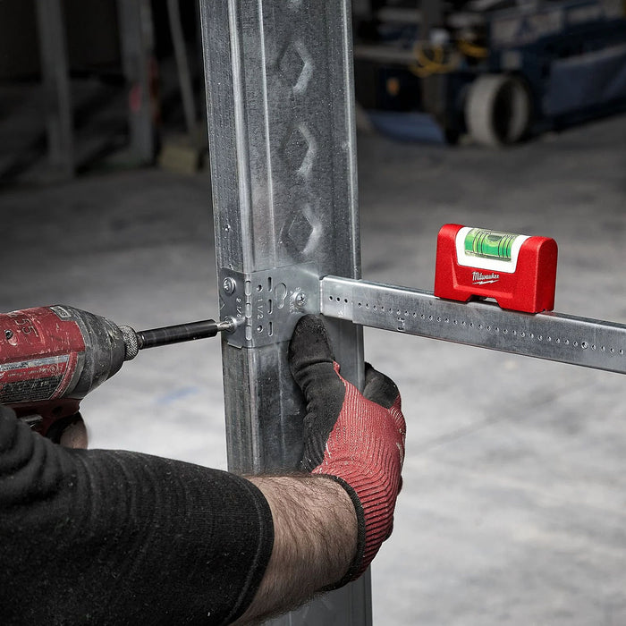 Thước thủy Milwaukee 4932472122 chiều dài 7.6cm