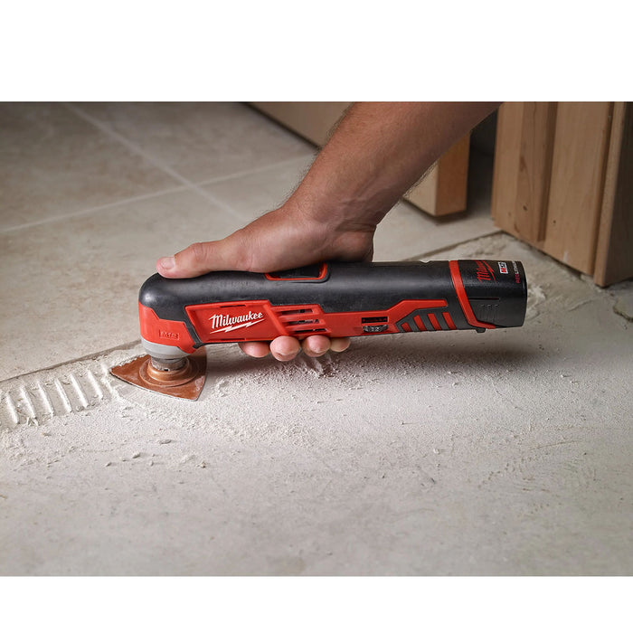 Máy cắt rung đa năng Milwaukee C12 MT dùng Pin 12V, tiêu chuẩn lưỡi OIS