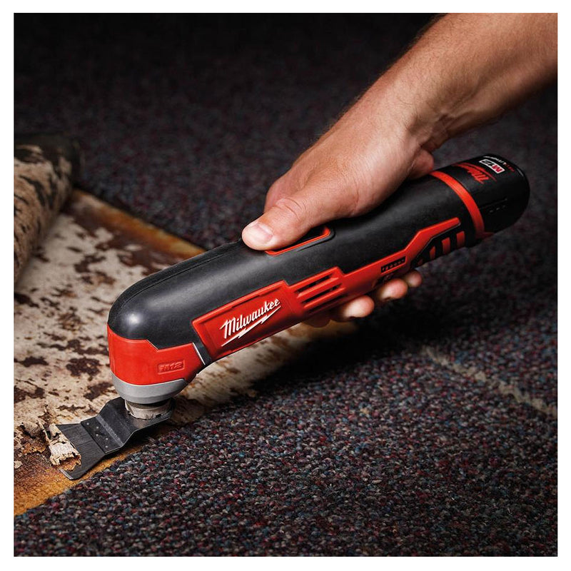 Máy cắt rung đa năng Milwaukee C12 MT dùng Pin 12V, tiêu chuẩn lưỡi OIS
