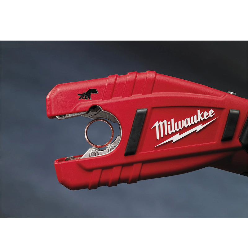 Máy cắt ống đồng Milwaukee C12 PC dùng Pin 12V, đường kính cắt tối đa từ 12mm - 28mm