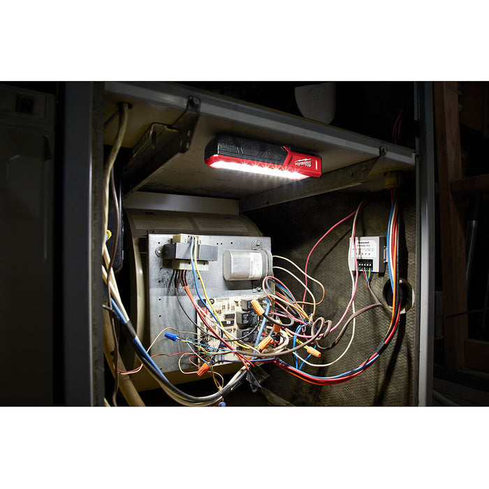 Đèn LED Milwaukee L4 FL-201 dùng Pin sạc, độ sáng 445lm