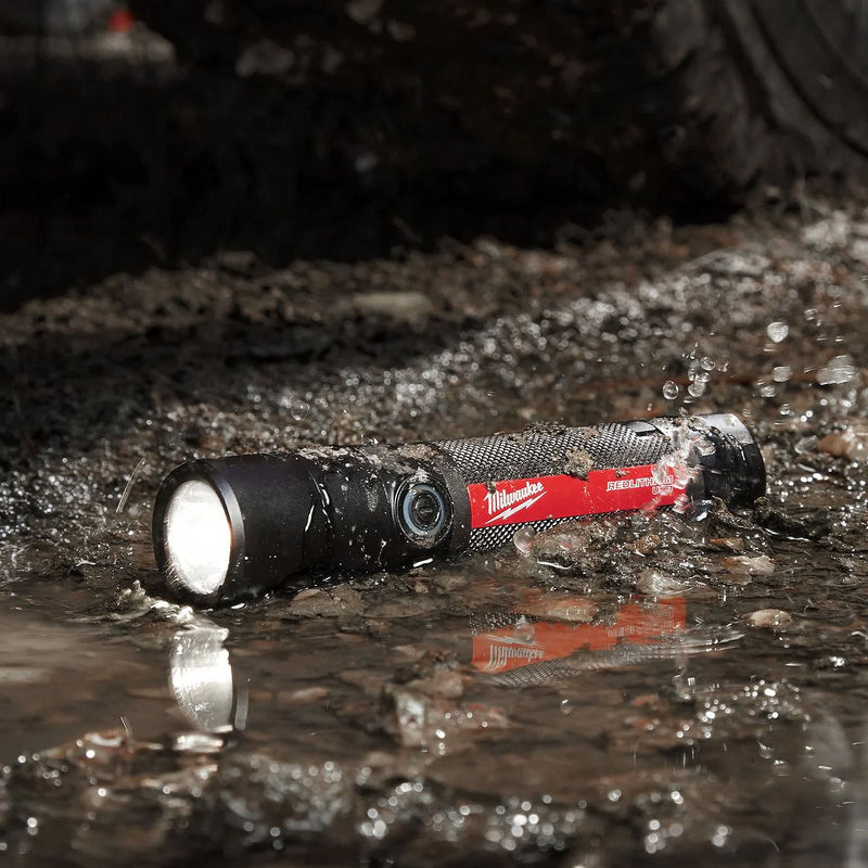 Đèn LED Milwaukee L4 FMLED-301 dùng Pin sạc, độ sáng 800lm