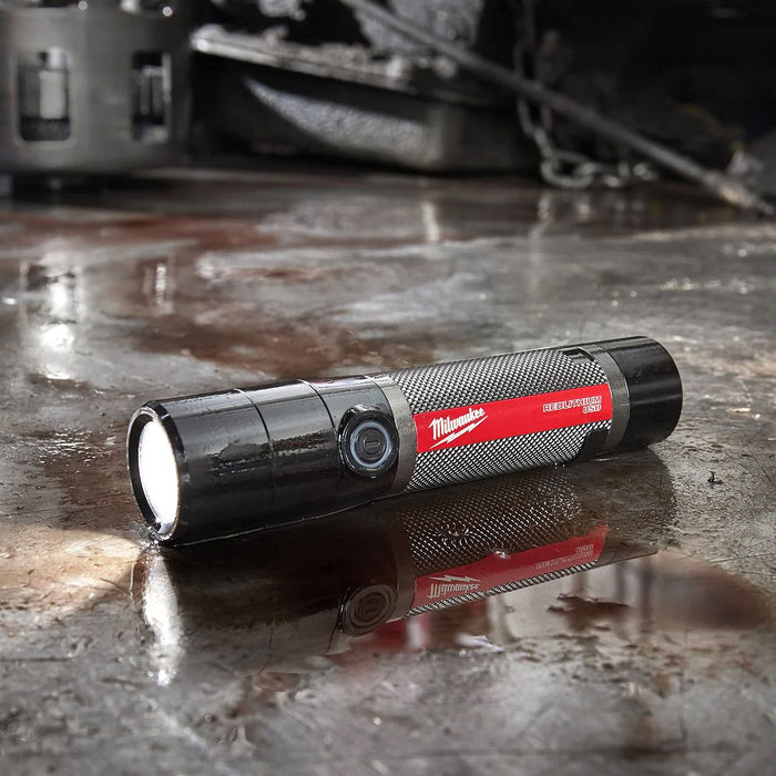 Đèn LED Milwaukee L4 FMLED-301 dùng Pin sạc, độ sáng 800lm