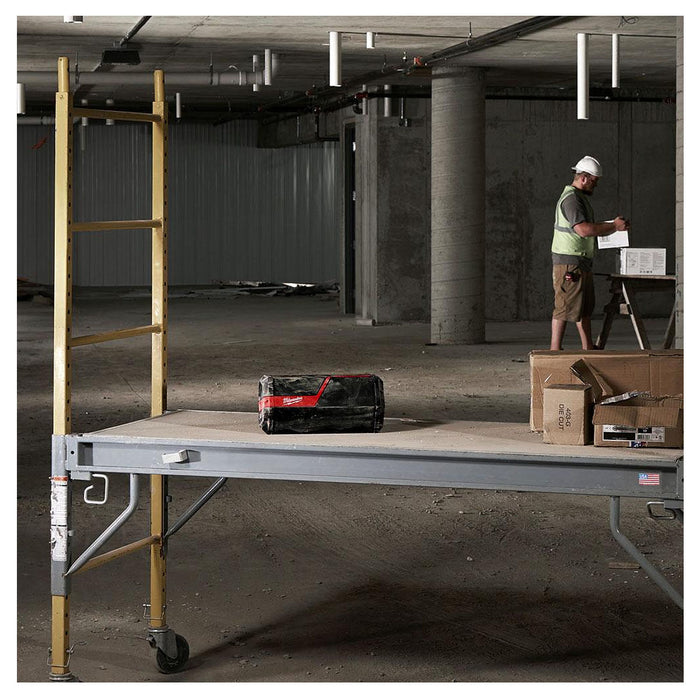 Loa Bluetooth Milwaukee M12-18 JSSP dùng Pin 12V, 18V hoặc điện AC/220V công suất 40W