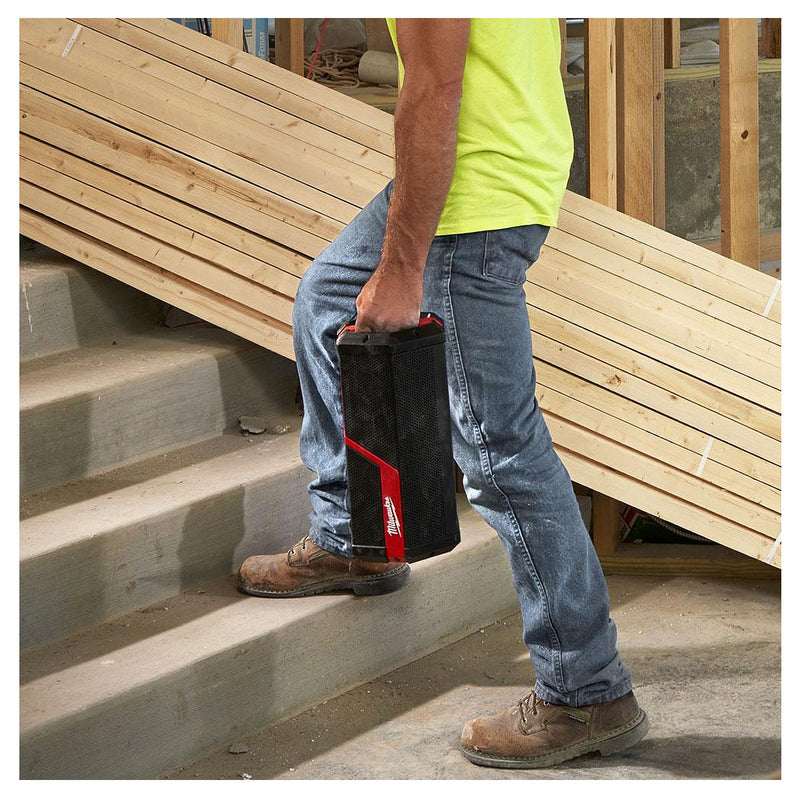 Loa Bluetooth Milwaukee M12-18 JSSP dùng Pin 12V, 18V hoặc điện AC/220V công suất 40W