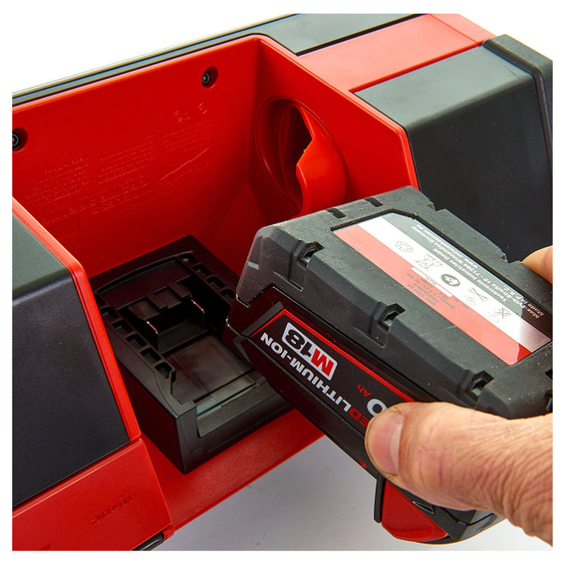 Loa Bluetooth Milwaukee M12-18 JSSP dùng Pin 12V, 18V hoặc điện AC/220V công suất 40W