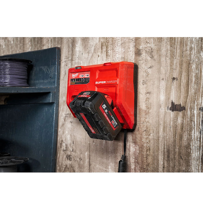Đế sạc siêu nhanh Super Charge Milwaukee M12-18SC dùng cho Pin 18V và Pin 12V