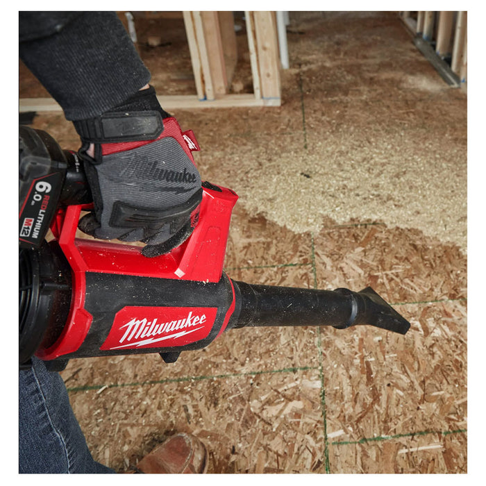 Máy thổi Milwaukee M12 BBL dùng Pin 12V
