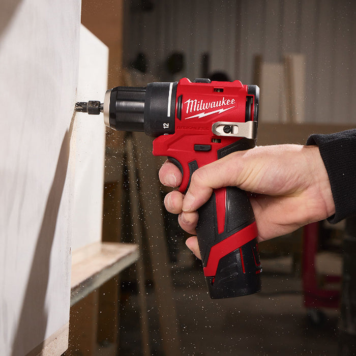 Máy khoan búa Milwaukee M12 BLPDRC dùng Pin 12V, đầu kẹp 10mm