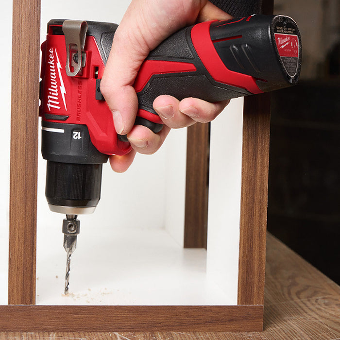 Máy khoan búa Milwaukee M12 BLPDRC dùng Pin 12V, đầu kẹp 10mm