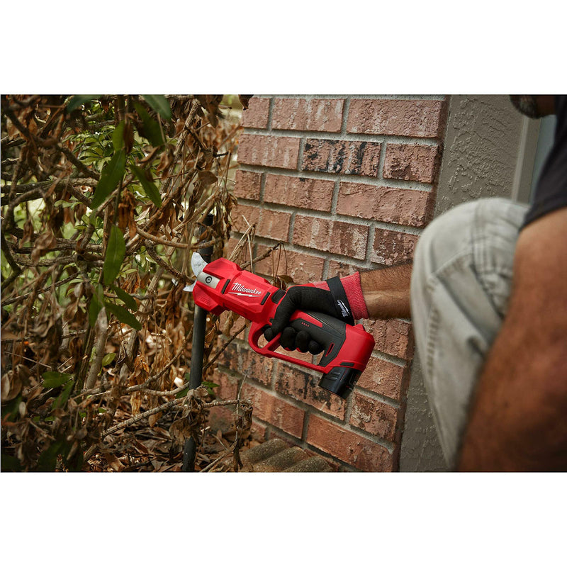Máy cắt cành Milwaukee M12 BLPRS dùng Pin 12V, khả năng cắt tối đa 32mm