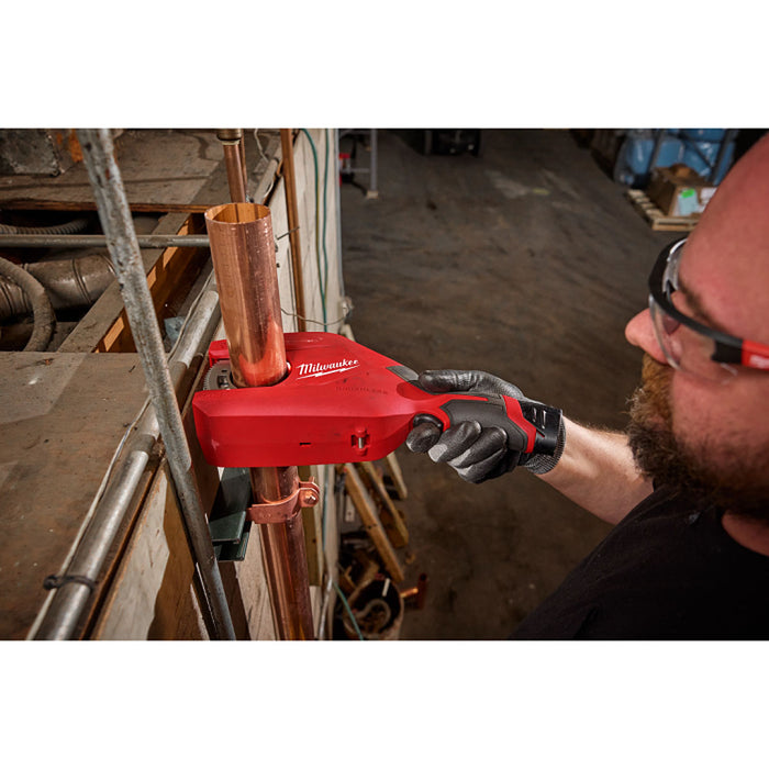 Máy cắt ống đồng Milwaukee M12 CTC2 dùng Pin 12V, đường kính cắt tối đa từ 34.92mm - 53.98mm